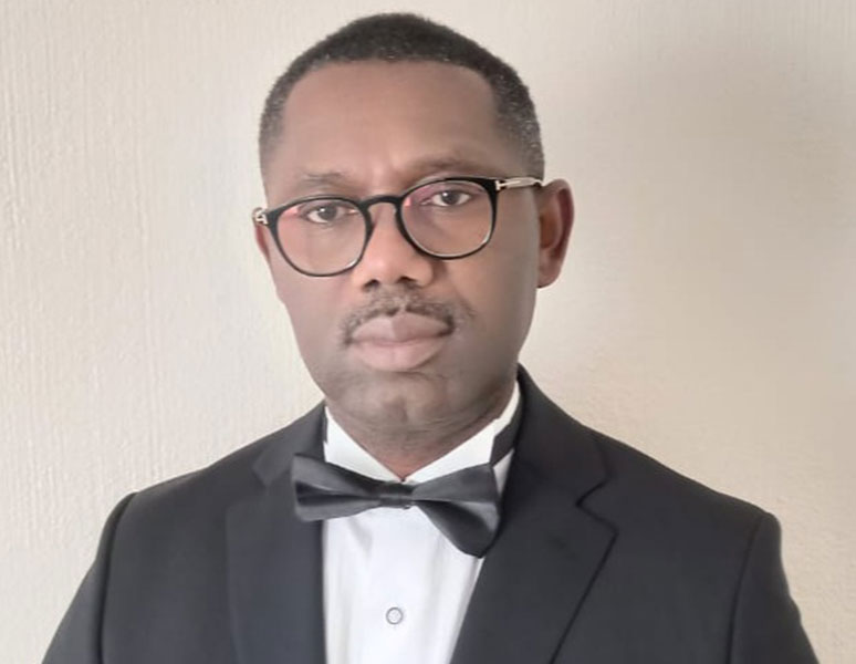 Dr Paul Okeke